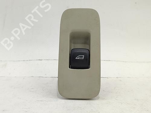 Interrupteur de vitre avant droite VOLVO V40 Hatchback (525) D2 (120 hp) 31710170