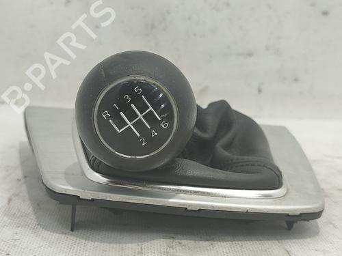 Used Shift knob AUDI A4 B7 Avant (8ED) 2.0 TDI 16V (140 hp) 23430886