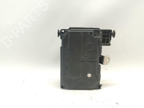 Used Fuse box Fuse box PEUGEOT 407 (6D_) 2.0 HDi 135 (6DRHRH, 6DRHRE, 6DRHRG, 6DRHRJ) (136 hp) 40199197 40199197