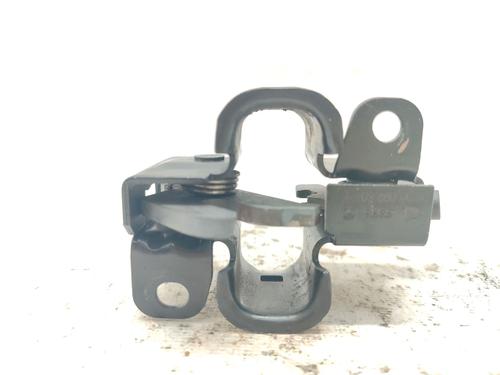 Used Hood lock MERCEDES-BENZ C-CLASS Coupe (CL203) C 180 Kompressor (203.746) (143 hp) 30822925