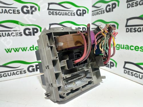 Fuse box LANCIA THESIS (841_) 2.4 JTD (841.AXE1B0, 841.AXH110) | BP7160607E1 