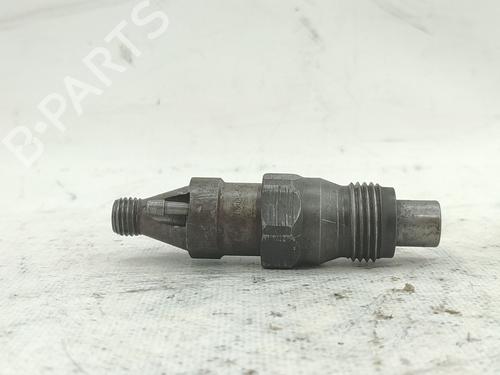 Spreder / Dyse RENAULT RAPID Box Body/MPV (F40_, G40_) 1.9 D (F40R) (54 hp) 30090445