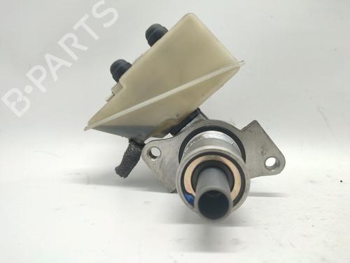 Used Brake master cylinder Brake master cylinder MERCEDES-BENZ 124 Saloon (W124) 250 D (124.125) (90 hp) 34100786 34100786