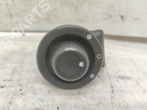 Used Mirror switch RENAULT MEGANE II (BM0/1_, CM0/1_) 1.5 dCi (BM0F, BM0T, BM2B, CM0F, CM0T) (82 hp) 23241075