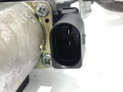 Vindusheismekanisme venstre foran FORD FOCUS I (DAW, DBW) 2.0 16V | BP28513562C22 
