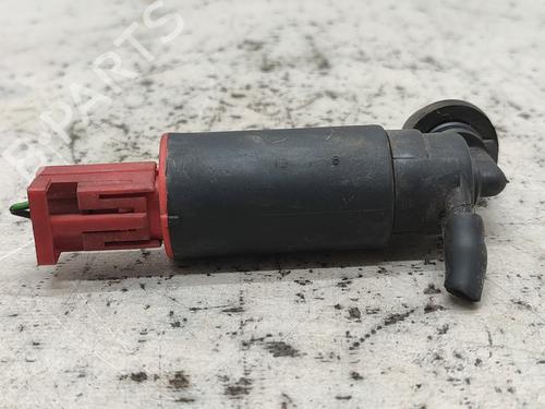 Washer pump LAND ROVER FREELANDER I (L314) 2.0 DI 4x4 | BP17837668E24 