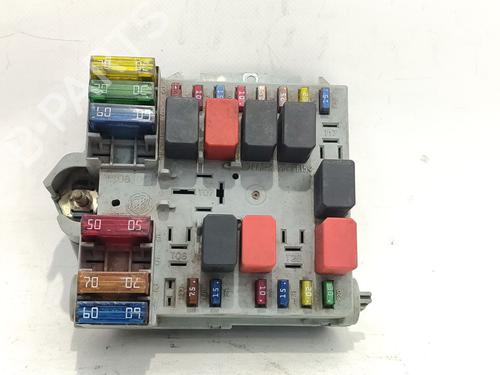 Used Fuse box Fuse box FIAT STILO (192_) 1.9 JTD (192_XE1A) (115 hp) 33965066 33965066