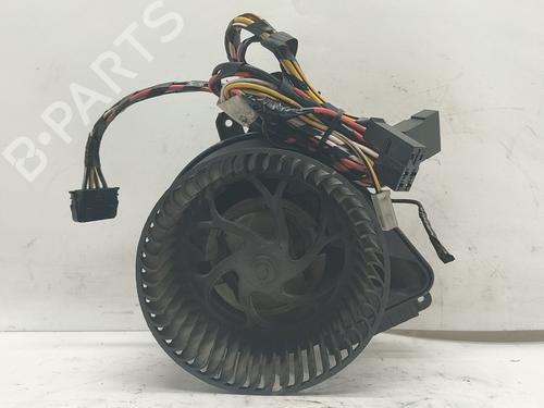 Used Heater blower motor MERCEDES-BENZ VITO Bus (W638) 108 CDI 2.2 (638.194) (82 hp) 25883242