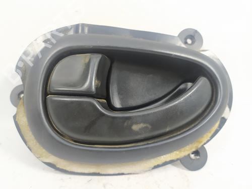 Used Front left interior door handle PEUGEOT 406 (8B) 2.2 HDi (133 hp) 8823140