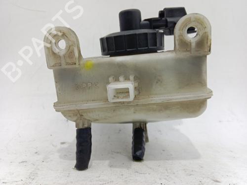 power-steering-reservoir-ford-focus-i-daw-dbw-1998-1999-2000-2001-2002-2003-2004-2005-2006-2007-2008-2009-33986732 main image