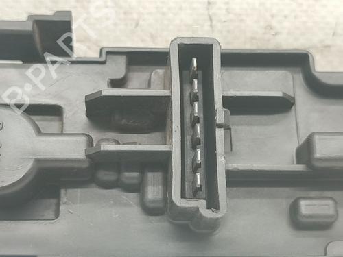 Lamp holder MERCEDES-BENZ VITO Bus (W638) 108 CDI 2.2 (638.194) | BP25883246L10 