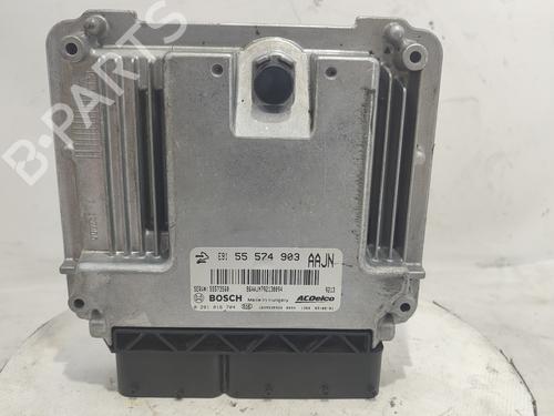 Used Engine control unit (ECU) OPEL INSIGNIA A Sports Tourer (G09) [2008-2017]  19307975