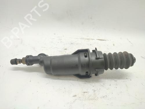 Clutch slave cylinder PEUGEOT 607 (9D, 9U) 2.2 HDi | BP34240678M113 - Image 3