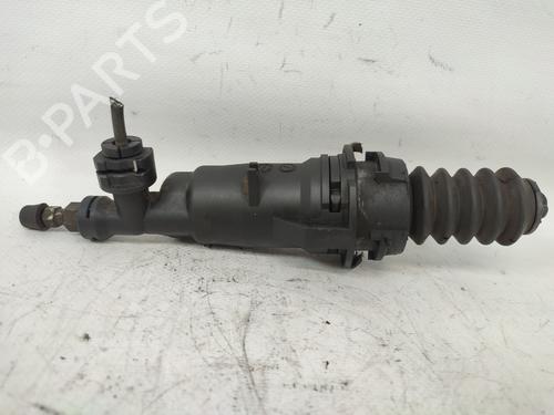 Used Clutch slave cylinder PEUGEOT 406 (8B) [1995-2005]  15097650