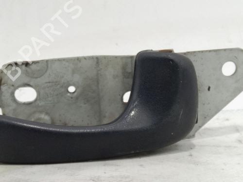 Used Front right interior door handle Front right interior door handle HYUNDAI H-1 Van (A1) 2.5 TD (99 hp) 39890488 39890488