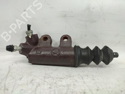Used Clutch slave cylinder TOYOTA AVENSIS Saloon (_T25_) 2.0 D-4D (ADT250_, ADT250R) (126 hp) 14325358