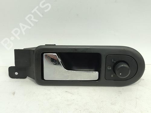 Venstre fortil invendig håndtag VW PASSAT B5.5 (3B3) 1.9 TDI (101 hp) 31253092
