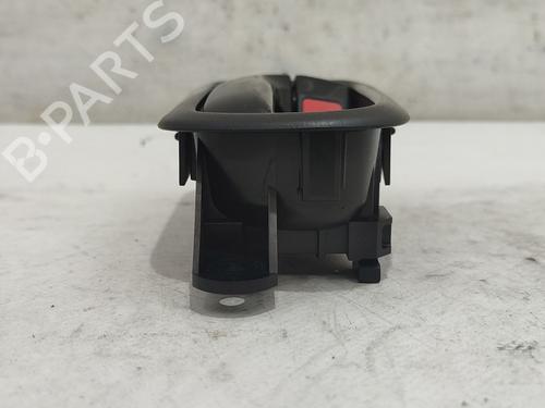 Front left interior door handle SUZUKI GRAND VITARA II (JT, TE, TD) 1.9 DDiS All-wheel Drive (JT419, TD44, JB419WD, JB419XD,... | BP27211793I13 