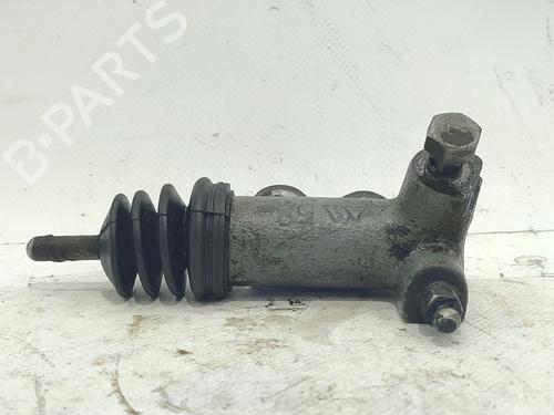 clutch-slave-cylinder-mitsubishi-pajero-i-canvas-top-l04_g-1982-1983-1984-1985-1986-1987-1988-1989-1990-32028516 main image