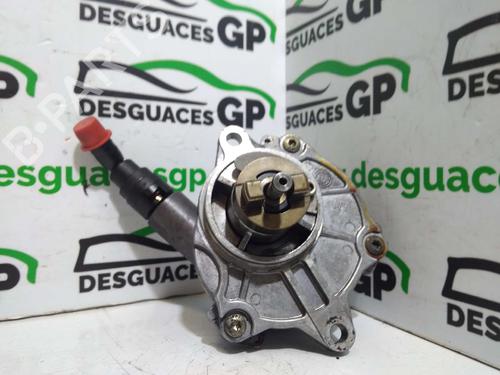 Used Vacuum pump MERCEDES-BENZ SPRINTER 2-t Van (B901, B902) [1995-2006]  7147126