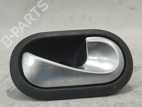 Used Front right interior door handle RENAULT MEGANE II (BM0/1_, CM0/1_) [2001-2012]  16991239
