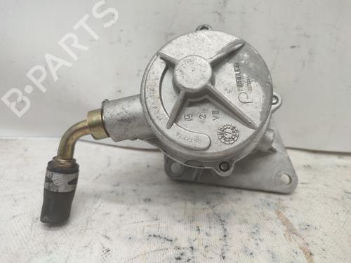 Used Vacuum pump SUZUKI BALENO Hatchback (EG) [1995-2002]  22310263