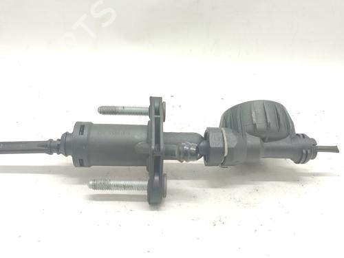 Used Clutch slave cylinder Clutch slave cylinder OPEL INSIGNIA A (G09) 1.4 (68) (140 hp) 34557830 34557830
