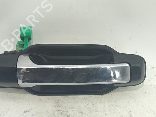 Used Rear right exterior door handle KIA SORENTO I (JC) 2.5 CRDi 4WD (140 hp) 32393908