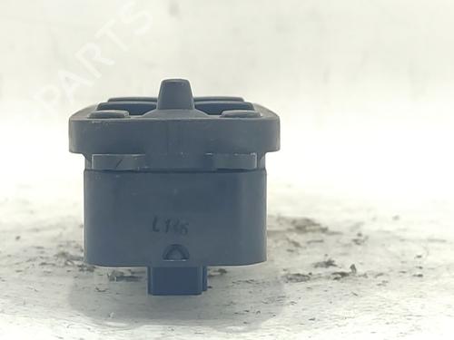Left front window switch VOLVO C70 II Convertible (542) 2.4 | BP38602565I27 - Image 3