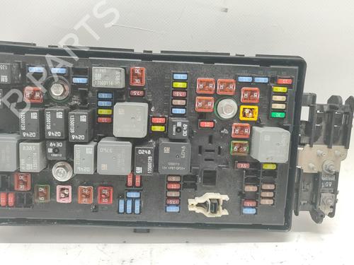 Used Fuse box Fuse box OPEL INSIGNIA A (G09) 1.4 (68) (140 hp) 34557821 34557821