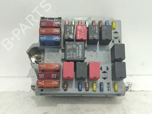 Used Fuse box Fuse box ALFA ROMEO 147 (937_) 1.9 JTD (937.AXF1A, 937.BXF1A) (101 hp) 32705161 32705161