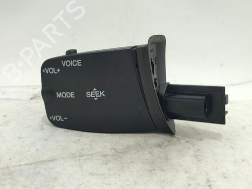 steering-wheel-controls-ford-focus-ii-da_-hcp-dp-2004-2005-2006-2007-2008-2009-2010-2011-2012-2013-32193710 main image