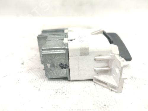 Warning switch FORD FOCUS I (DAW, DBW) 2.0 16V | BP28214138I22 