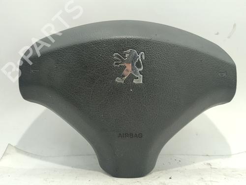 Used Driver airbag PEUGEOT 5008 (0U_, 0E_) 1.6 HDi (110 hp) 31807719