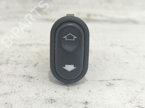 Used Right front window switch FORD MONDEO I (GBP) [1993-1996]  25253621