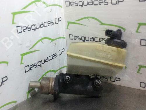 Used Brake master cylinder RENAULT MEGANE I Coach (DA0/1_) 1.6 e (DA0F) (90 hp) 7132768