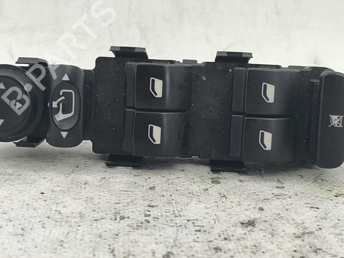 Used Left front window switch Left front window switch CITROËN C4 I Saloon 1.6 HDi (109 hp) 36236593 36236593