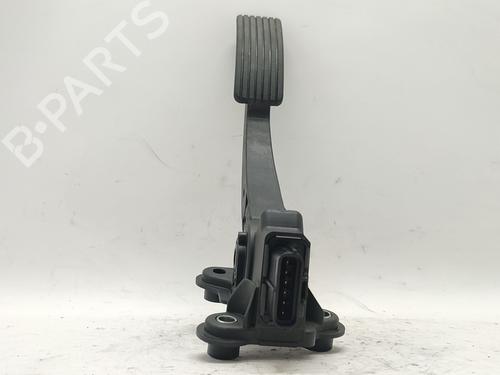 Used Pedal MITSUBISHI OUTLANDER II (CW_W) 2.2 DI-D (177 hp) 30055956