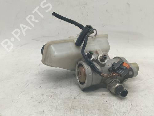 Used Brake master cylinder RENAULT LAGUNA II (BG0/1_) [2001-2007]  16438328
