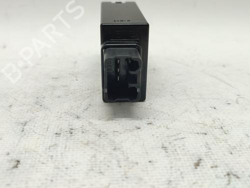 Switch KIA CARENS III MPV (UN) 2.0 CRDi 140 | BP30136347I30