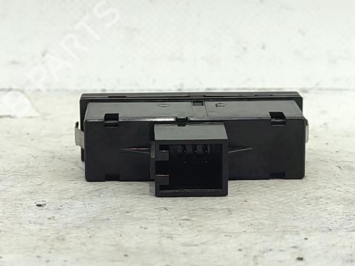 Warning switch AUDI A6 C6 (4F2) 2.0 TDI | BP32235465I22