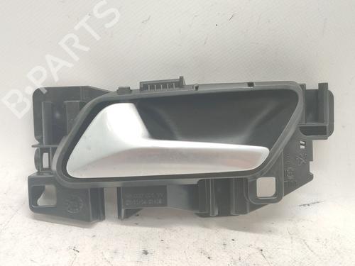 Venstre fortil invendig håndtag Venstre fortil invendig håndtag PEUGEOT 308 SW II (LC_, LJ_, LR_, LX_, L4_) 2.0 BlueHDi 150 (150 hp) 37421453 37421453