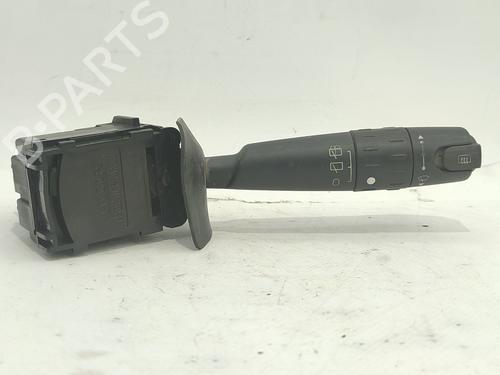 Used Steering column stalk CITROËN XSARA (N1) 1.9 TD (90 hp) 31585322