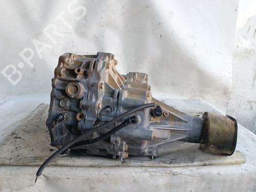 Używane Skrzynia rozdzielcza / Reduktor NISSAN PICK UP (D22) 2.5 TD 4WD (103 hp) 30834691