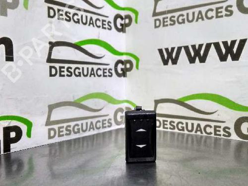 Used Right front window switch FORD MONDEO III (B5Y) 2.0 16V TDDi / TDCi (115 hp) 7138881