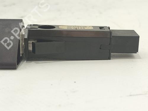 Warning switch VOLVO S60 I (384) D5 | BP37183881I22 - Image 2