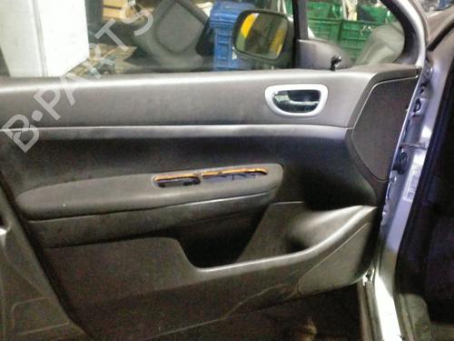 Left headlight PEUGEOT 307 (3A/C) 1.6 HDi 110 | BP32020295C28