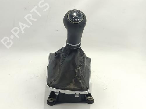 gear-lever-opel-astra-h-a04-2004-2005-2006-2007-2008-2009-2010-2011-2012-2013-2014-37016089 main image