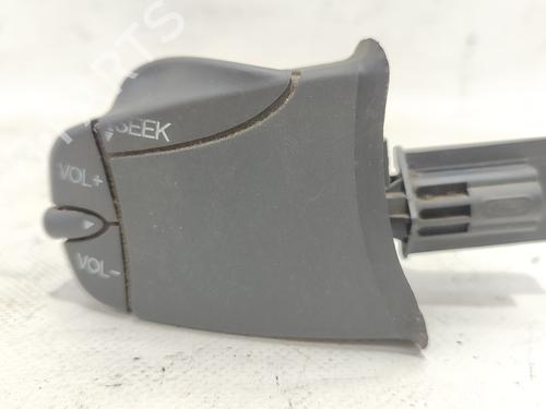 Used Steering wheel controls FORD FOCUS I Saloon (DFW) [1999-2009]  18860084