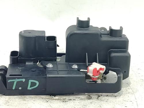 Cerradura puerta trasera derecha Cerradura puerta trasera derecha 38673841 38673841